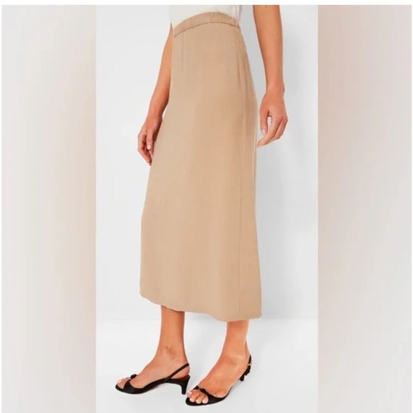 Tuckernuck Dresses & Skirts - Tuckernuck Khaki Keaton Skirt XS NWT Rayon Blend Midi Neutral Slit Chic
